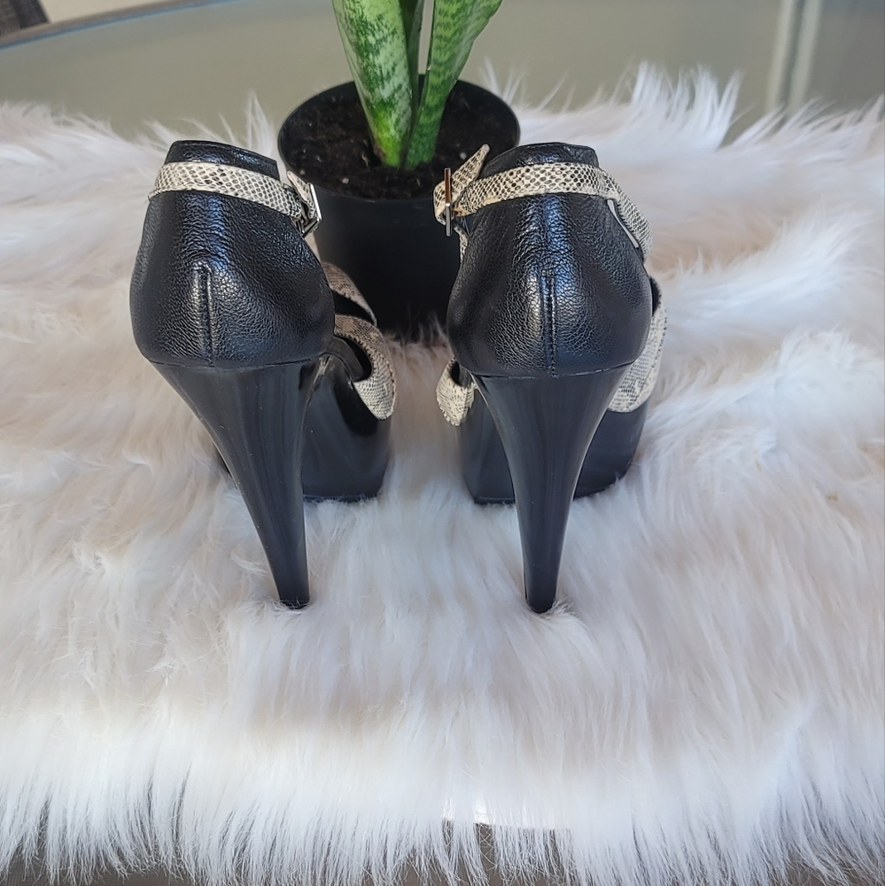 JESSICA SIMPSON HEELS - Picture 3 of 5